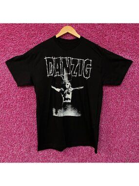 Danzig Skullman on Cross Heavy Metal Band T-Shirt Large